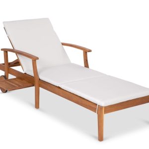 Best Pool Lounge